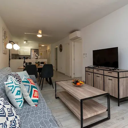Castle Harbour 36 - Two Bed Los Cristianos