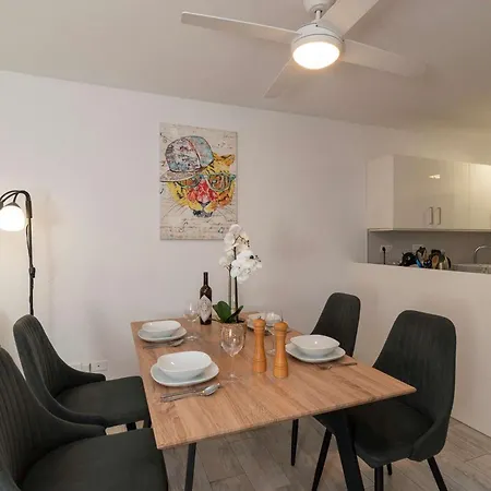 Castle Harbour 36 - Two Bed Apartment *
