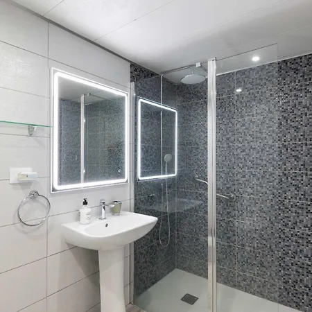 Castle Harbour 36 - Two Bed Apartment