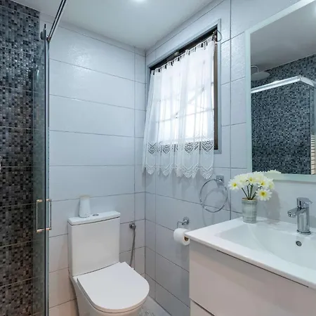 Castle Harbour 36 - Two Bed Apartment