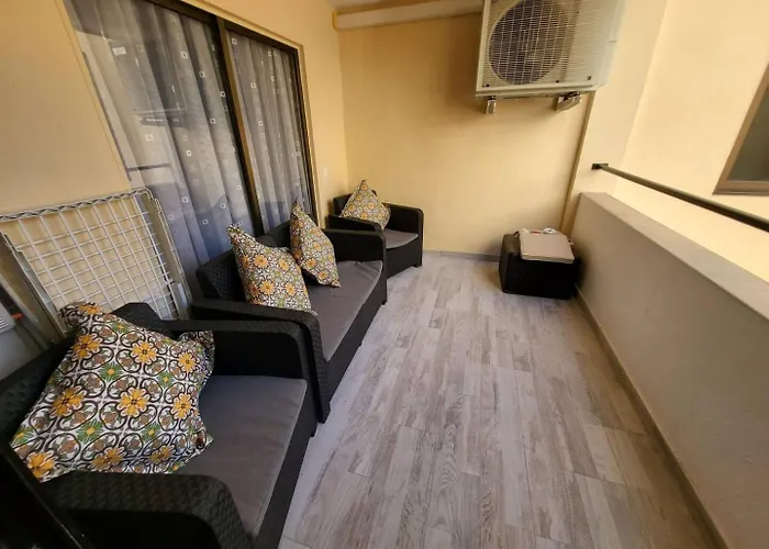 Castle Harbour 36 - Two Bed Apartment *