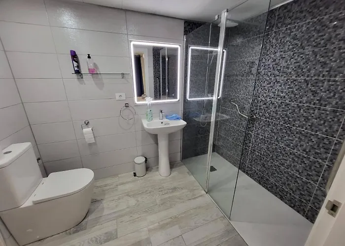Castle Harbour 36 - Two Bed Apartment Los Cristianos (Tenerife)