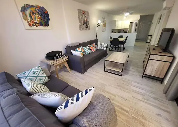 Castle Harbour 36 - Two Bed Apartment Los Cristianos (Tenerife)